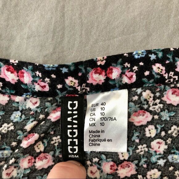 Divided size 10 floral skater skirt - Picture 4 of 5